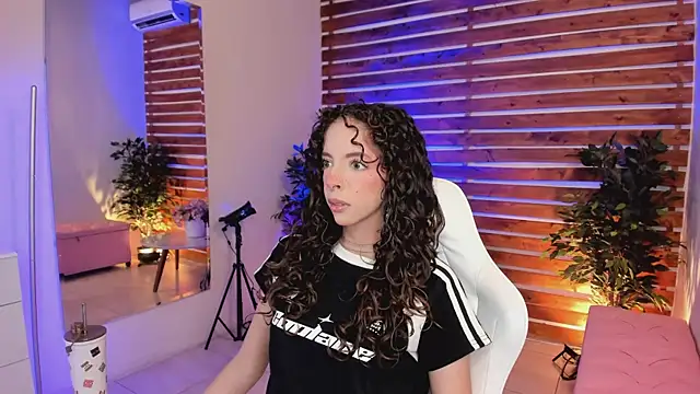 Sapphire Venuss online show from 03/13/26, 12:48