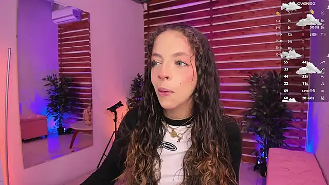 Sapphire Venuss online show from 11/07/25, 02:16