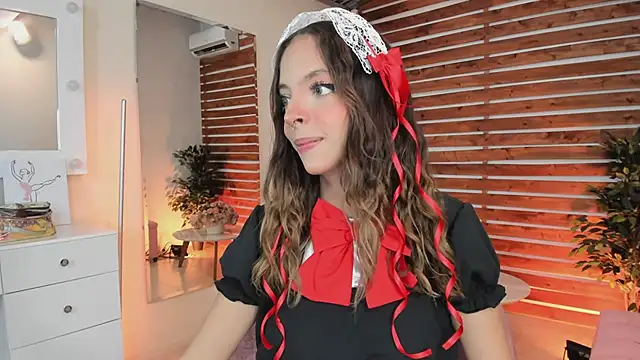 Snapshot of Sapphire_Venuss chatting on 02/01/25, 10:12 Sapphire Venuss online show from 02/01/25, 10:12