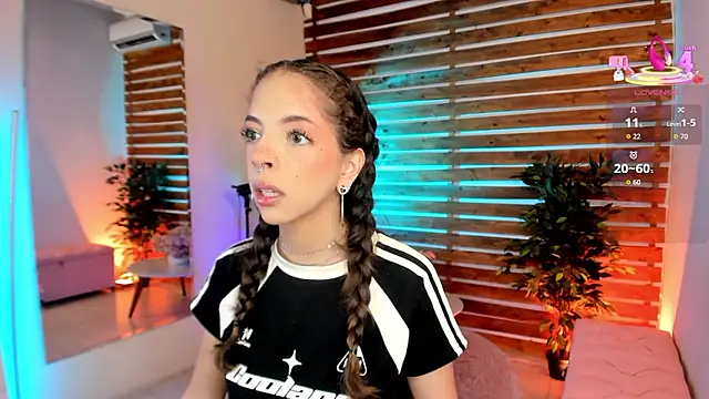 Sapphire Venuss online show from 01/17/26, 11:52