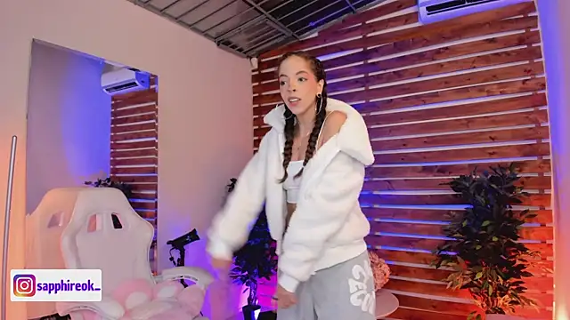 Sapphire Venuss online show from 03/18/26, 01:09