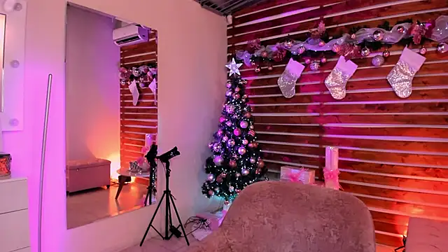 Sapphire Venuss online show from 12/21/25, 01:19