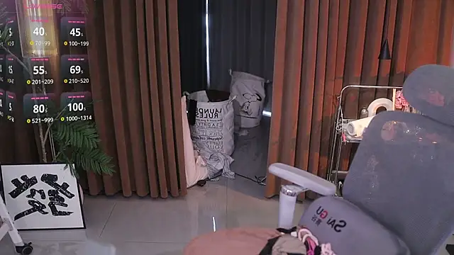 Evajoannana online show from 04/10/26, 05:25