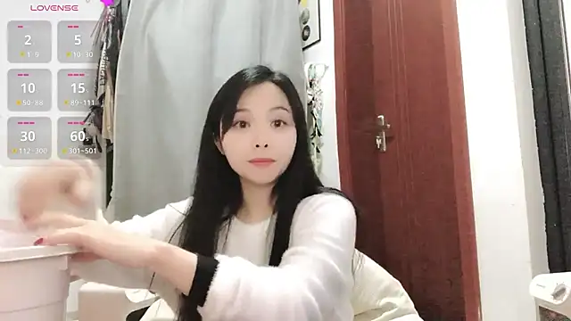 Snapshot of QQ88-99 chatting on 02/28/25, 09:47 QQ88-99 online show from 02/28/25, 09:47