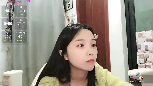 Snapshot of QQ88-99 chatting on 02/16/25, 02:10 QQ88-99 online show from 02/16/25, 02:10