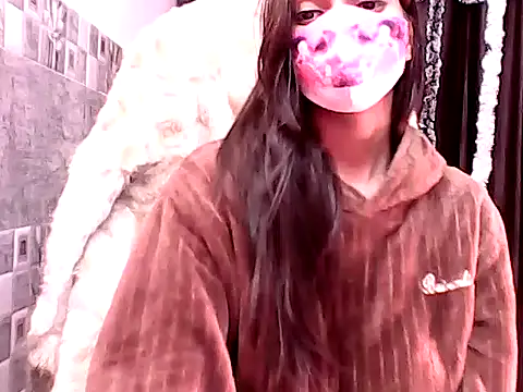 Snapshot of Anushka_Rajput05 chatting on 12/29/24, 10:56 Anushka Rajput05 online show from 12/29/24, 10:56