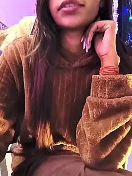 Snapshot of Anushka_Rajput05 chatting on 01/19/25, 06:53 Anushka Rajput05 online show from 01/19/25, 06:53