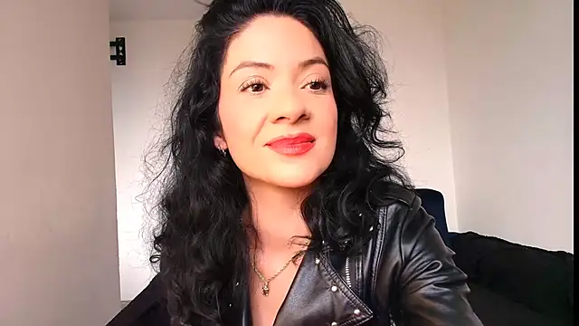 miabeautyxx online show from 03/11/26, 02:11