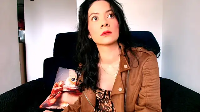 miabeautyxx online show from 05/05/26, 02:20