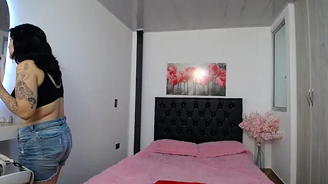 lily f00x online show from 12/03/25, 12:26