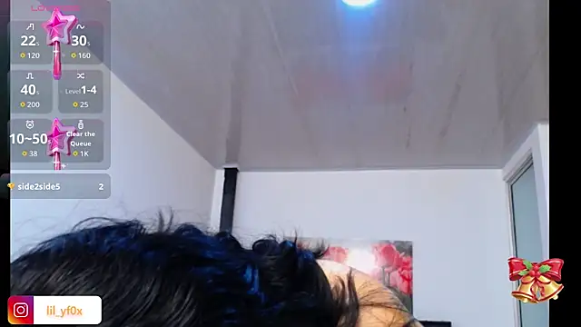 lily f00x online show from 12/22/25, 12:38