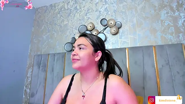 KimDevinne online show from 11/14/25, 02:59