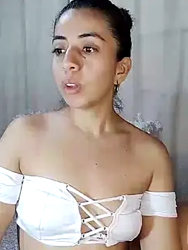 anngela01 online show from 12/31/24, 10:34