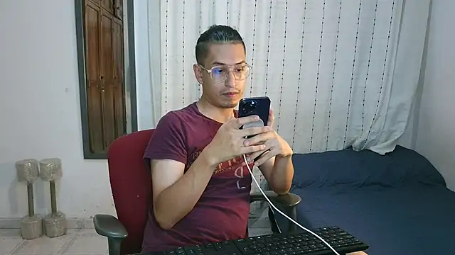 Orionferrer- online show from 12/15/25, 02:50