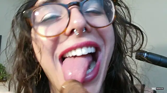 Snapshot of transbate chatting on 01/21/25, 04:48 transbate online show from 01/21/25, 04:48