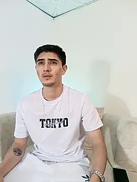 PhilipRich online show from 10/21/25, 05:45