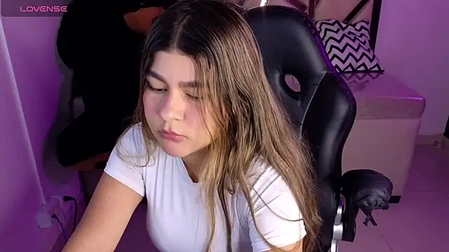 emmalee 01a online show from 03/07/25, 10:56