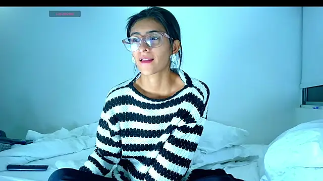 Snapshot of thedianakaro chatting on 10/11/25, 04:46 thedianakaro online show from 10/11/25, 04:46