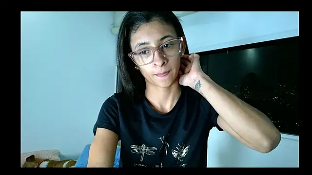 Snapshot of thedianakaro chatting on 02/28/25, 03:04 thedianakaro online show from 02/28/25, 03:04