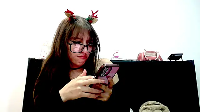 Aurora blossom   online show from 11/20/25, 10:31