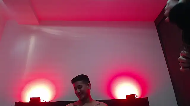 Aurora blossom   online show from 10/21/25, 10:09