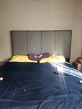 ThickPearlx23 online show from 04/16/26, 07:09