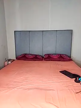 ThickPearlx23 online show from 01/07/26, 06:07