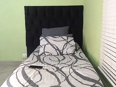 ThickPearlx23 online show from 11/06/25, 02:59