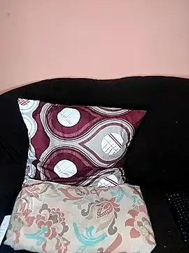 ThickPearlx23 online show from 09/25/25, 07:36