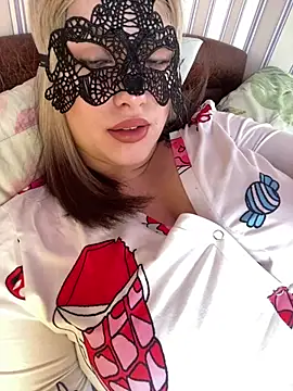 69Laura696 online show from 02/11/25, 11:31