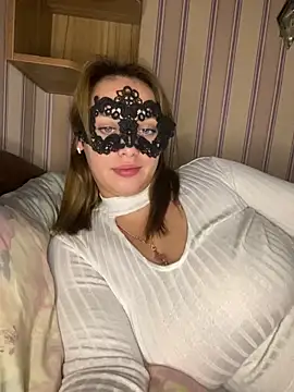 69Laura696 online show from 09/21/25, 06:35