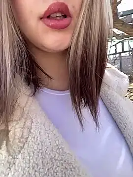 69Laura696 online show from 03/07/25, 09:51