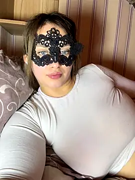 69Laura696 online show from 12/05/25, 02:48