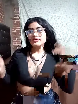 yovana13 online show from 11/12/25, 08:40