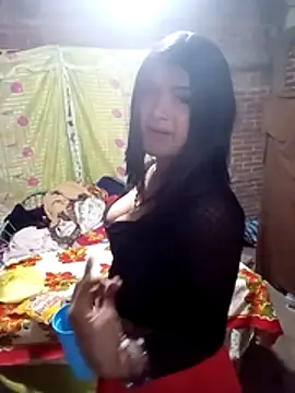 yovana13 online show from 01/15/26, 05:55