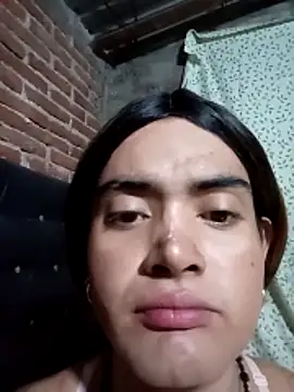 yovana13 online show from 12/15/25, 02:17