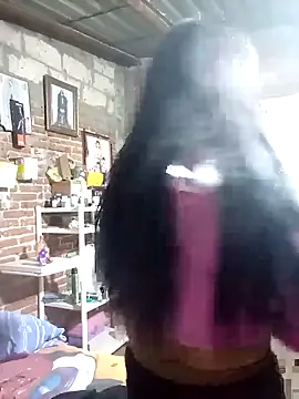 yovana13 online show from 11/25/25, 06:25