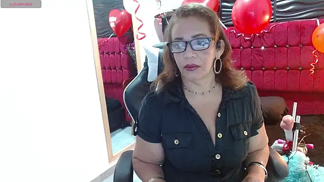 Snapshot of PervertedMature chatting on 03/09/25, 03:22 PervertedMature online show from 03/09/25, 03:22