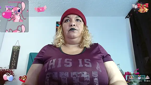Snapshot of Dubraska1 chatting on 10/17/25, 07:59 Dubraska1 online show from 10/17/25, 07:59