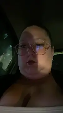 Chloee ep online show from 11/27/25, 12:11