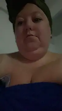 Snapshot of Chloee_ep chatting on 05/25/26, 03:06 Chloee ep online show from 05/25/26, 03:06