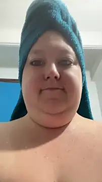 Snapshot of Chloee_ep chatting on 06/15/26, 03:07 Chloee ep online show from 06/15/26, 03:07