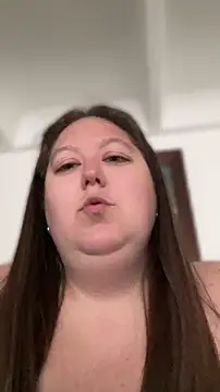 Snapshot of Chloee_ep chatting on 04/30/26, 04:03 Chloee ep online show from 04/30/26, 04:03