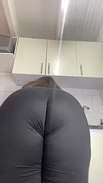 Chloee ep online show from 10/26/25, 04:07