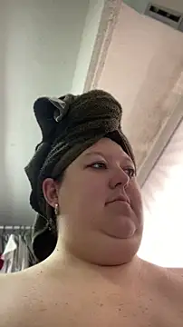 Chloee ep online show from 04/08/26, 01:01