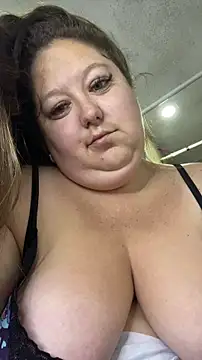 Chloee ep online show from 01/15/26, 05:22