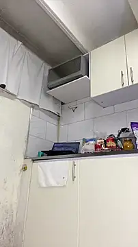 Chloee ep online show from 12/21/25, 06:59