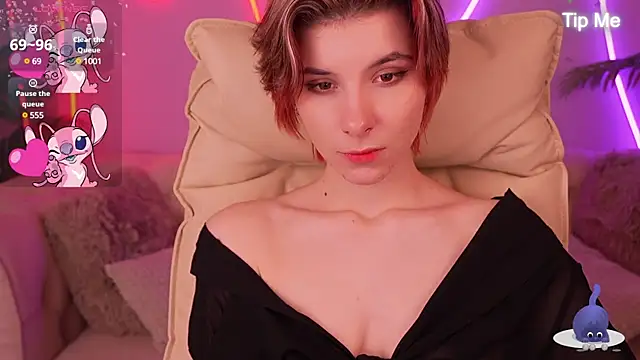 Snapshot of HaylaAmber chatting on 03/06/25, 04:28 HaylaAmber online show from 03/06/25, 04:28