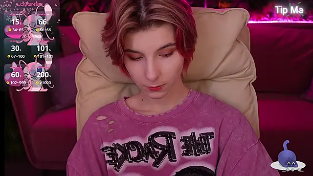 Snapshot of HaylaAmber chatting on 03/19/25, 08:00 HaylaAmber online show from 03/19/25, 08:00