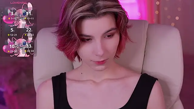 Snapshot of HaylaAmber chatting on 02/28/25, 01:47 HaylaAmber online show from 02/28/25, 01:47